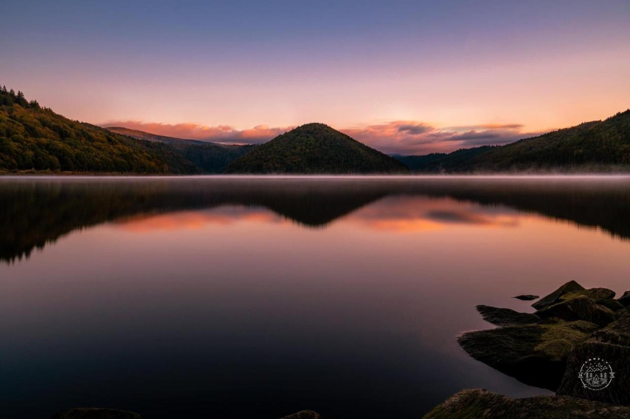 Sárkánytanya-Hanul Dragonului Villa Sicasău Esterno foto